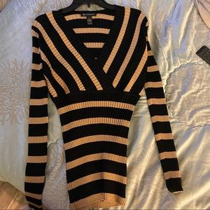 Women Gold and Black Sweater